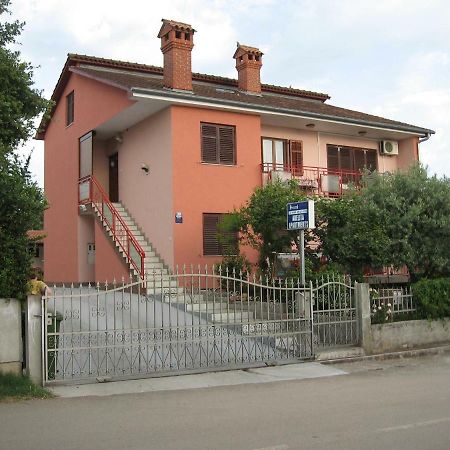 Apartments Adelita Poreč Exteriör bild